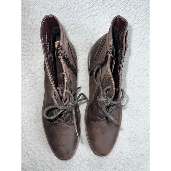 CLIFFS By White Mountain Elibeth Stacked Heel Lace-Up Ankle Bootie - size 9.5 - Picture 9 of 11